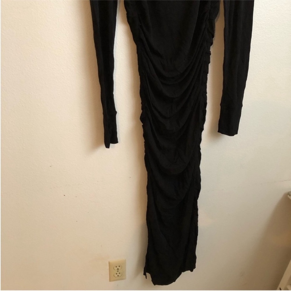 GANNI Ruched crepe midi dress - Picture 15 of 16